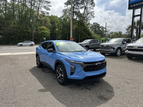 Used 2024 Chevrolet Trax RS w/ Driver Confidence Package image 10