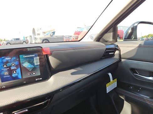 New 2026 Nissan Kicks SR w/ Cold Weather Package image 30