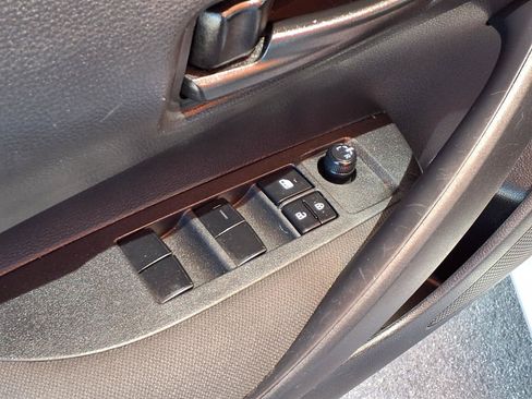 Certified 2024 Toyota Corolla LE FWD image 15