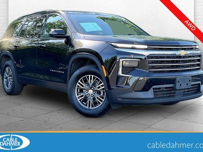 Used 2024 Chevrolet Traverse LT