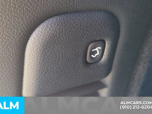 Used 2025 Dodge Durango GT AWD/4WD image 10