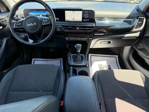 Used 2024 Kia Seltos X-Line AWD/4WD image 11