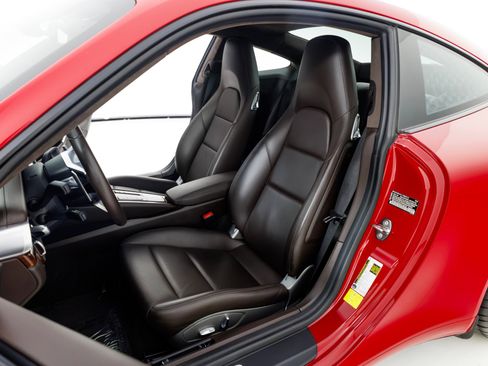 Used 2019 Porsche 911 Carrera image 14