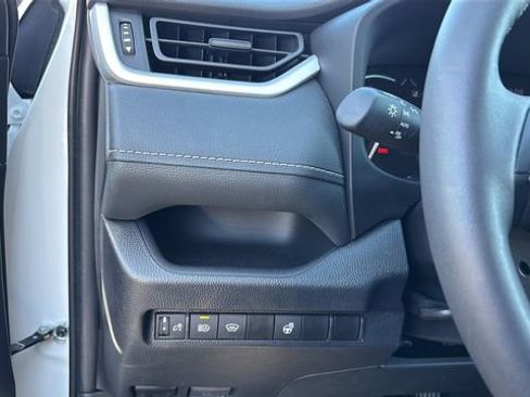Used 2024 Toyota RAV4 XLE image 21