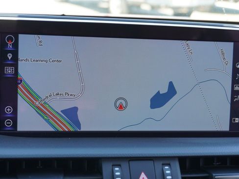 Used 2019 Lexus ES 350 Ultra Luxury image 16