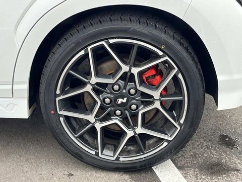 Used 2022 Hyundai Kona N image 12