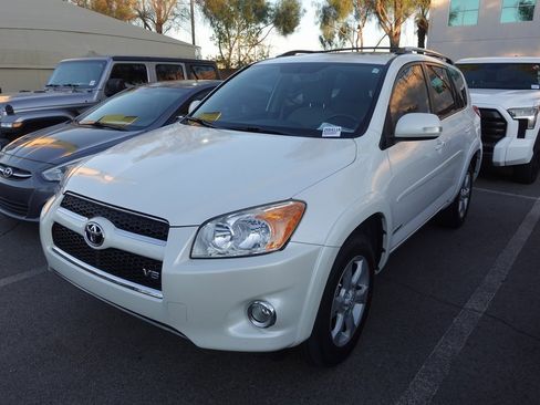 Used 2012 Toyota RAV4 Limited image 1