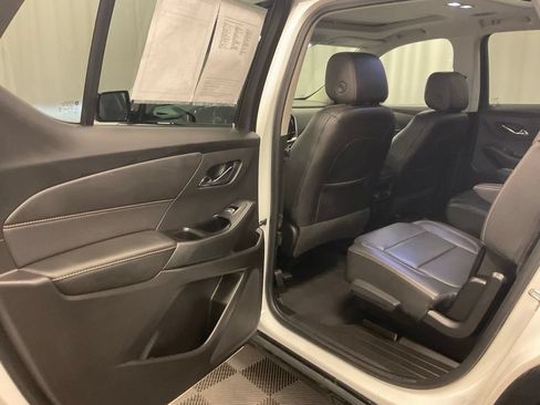 Used 2019 Chevrolet Traverse Premier w/ Redline Edition AWD/4WD image 23
