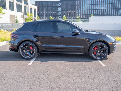 Used 2016 Porsche Macan Turbo AWD/4WD image 8