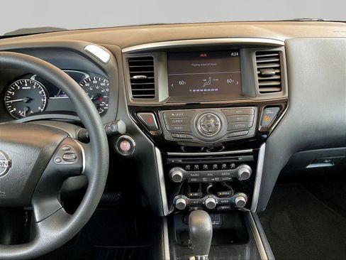 Used 2018 Nissan Pathfinder S AWD/4WD image 9
