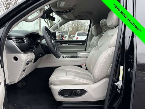 Used 2022 Jeep Wagoneer Series I w/ Convenience Group I image 3