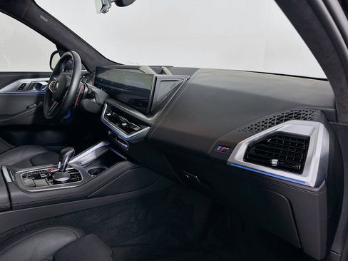 Certified 2023 BMW XM image 29