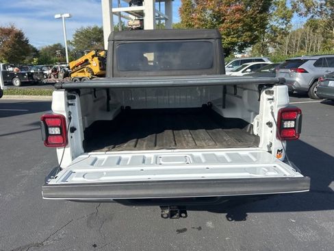 Used 2021 Jeep Gladiator Mojave image 8