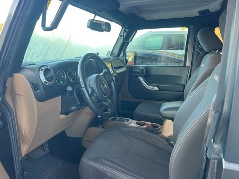 Used 2017 Jeep Wrangler Sahara w/ Connectivity Group image 6