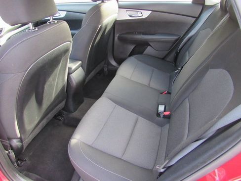 Used 2024 Kia Forte LXS image 8