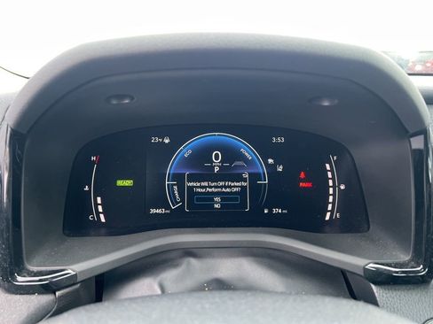 Used 2025 Toyota Camry LE image 11