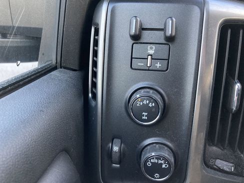 Used 2017 Chevrolet Silverado 3500 LT AWD/4WD image 15