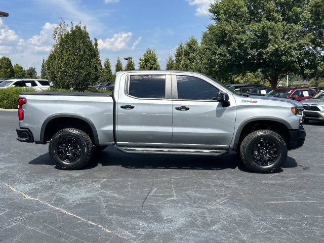 Used 2024 Chevrolet Silverado 1500 ZR2 w/ Technology Package AWD/4WD image 3
