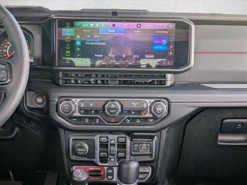 Used 2024 Jeep Gladiator Rubicon w/ Safety Group image 14