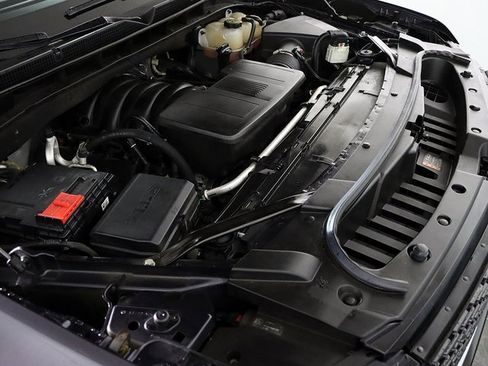 Used 2023 Cadillac Escalade ESV Premium Luxury image 39