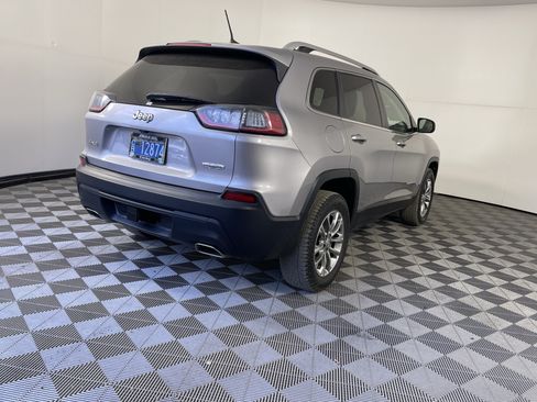 Used 2019 Jeep Cherokee Latitude Plus w/ Comfort/Convenience Group AWD/4WD image 5