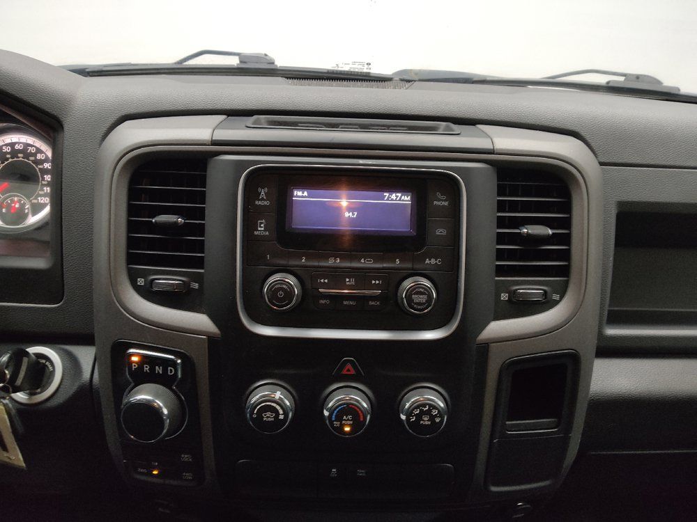 Used 2018 RAM 1500 Express AWD/4WD image 25