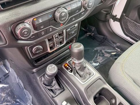 New 2026 Jeep Gladiator Sport AWD/4WD image 20