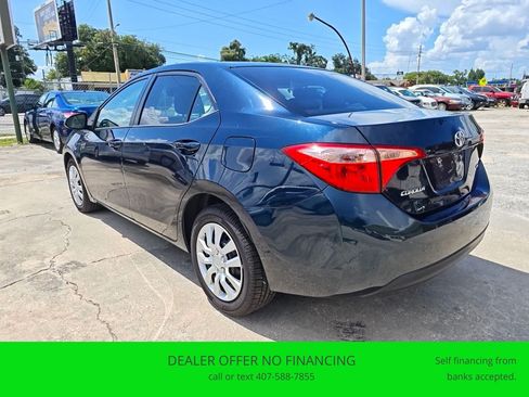 Used 2017 Toyota Corolla LE FWD image 3