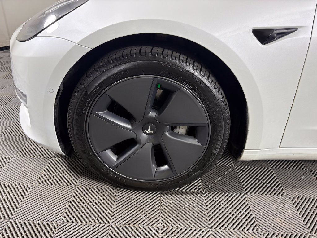 Used 2022 Tesla Model 3 Long Range AWD/4WD image 11