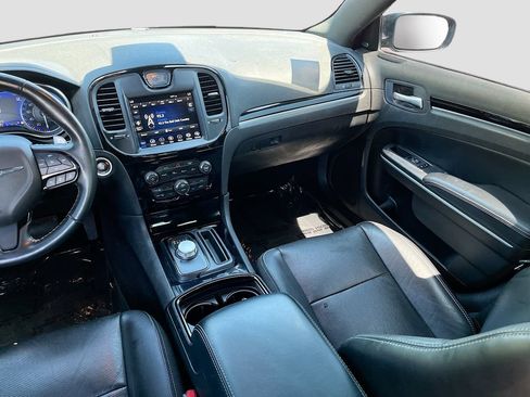 Used 2022 Chrysler 300 S w/ Comfort Group RWD image 23