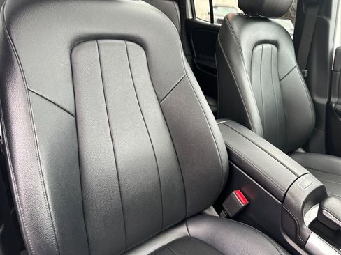 Used 2021 Mercedes-Benz GLB 250 4MATIC image 36