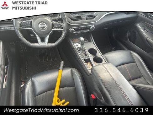 Used 2021 Nissan Altima 2.5 SR w/ SR Premium Package FWD image 11