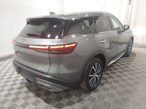 Used 2024 INFINITI QX60 Sensory AWD/4WD image 3