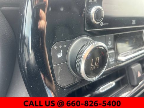 Used 2021 Toyota Highlander XSE FWD image 27