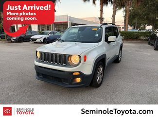 Used 2017 Jeep Renegade Latitude FWD video 1
