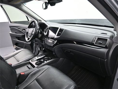 Used 2018 Honda Pilot Elite image 24