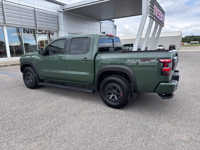 Used 2025 Nissan Frontier PRO-4X AWD/4WD image 13