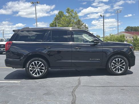 Certified 2025 Ford Expedition Platinum AWD/4WD image 35