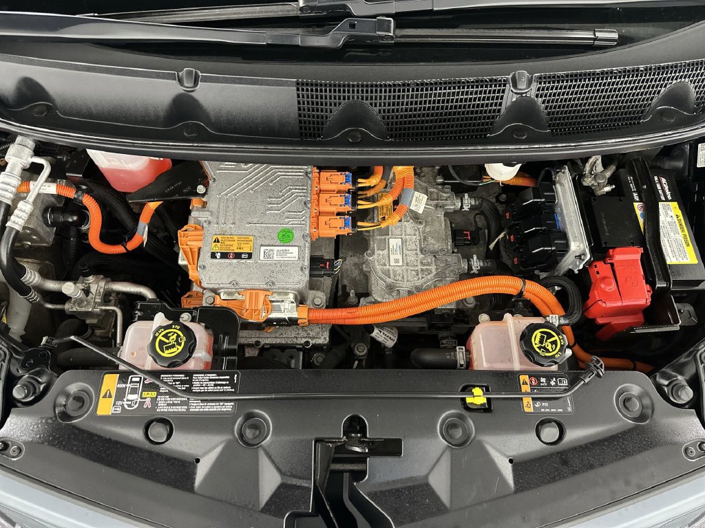 Used 2017 Chevrolet Bolt LT FWD image 30