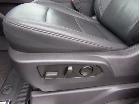 Used 2024 Chevrolet Silverado 3500 LTZ w/ LTZ Premium Package image 20