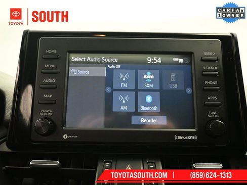 Used 2020 Toyota RAV4 XLE Premium image 15