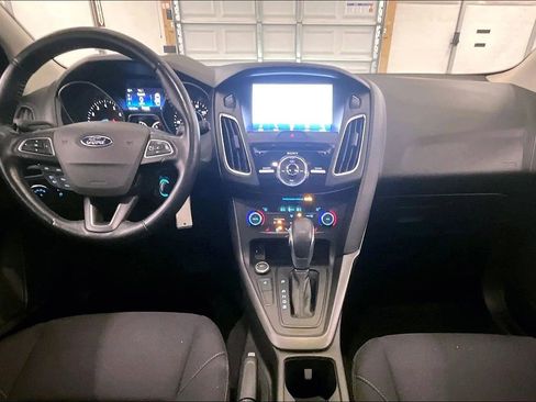 Used 2017 Ford Focus SEL w/ Cold Weather Package image 14