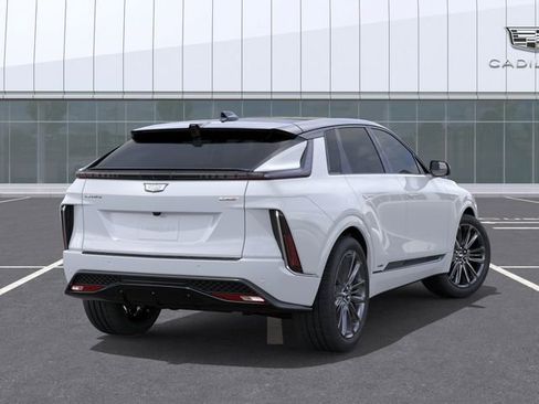 New 2026 Cadillac Lyriq V w/ Exterior Carbon Fiber Package AWD/4WD image 4