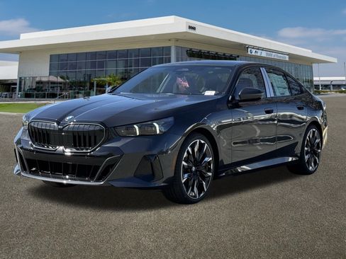 New 2026 BMW 530i w/ M Sport Package image 4