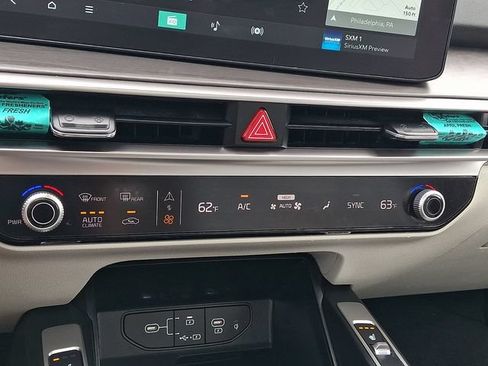 Certified 2024 Kia Sorento X-Line EX AWD/4WD image 17