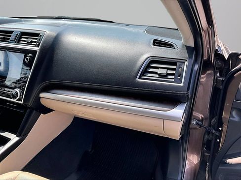 Used 2019 Subaru Outback 2.5i Limited w/ Popular Package #2 AWD/4WD image 17