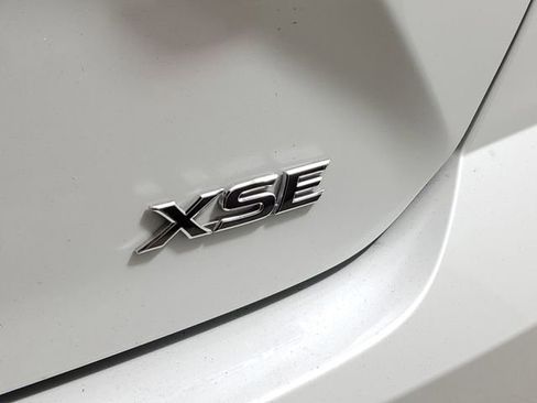 Used 2025 Toyota Camry XSE w/ Premium Plus Package image 9