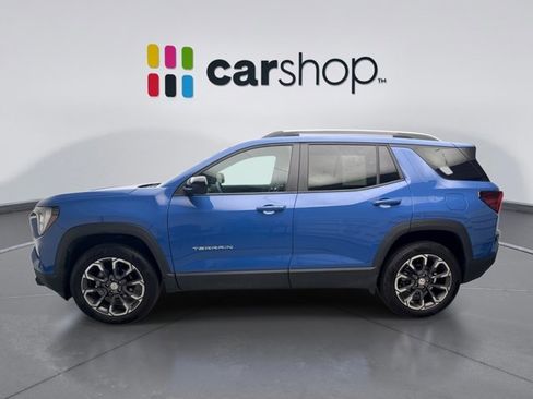 Used 2025 GMC Terrain Elevation w/ Elevation Premium Package AWD/4WD image 2