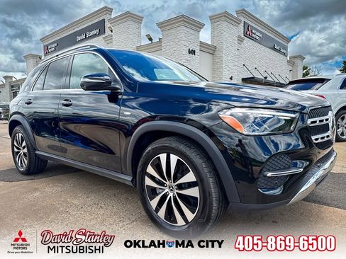 Used 2025 Mercedes-Benz GLE 450e 4MATIC w/ Driver Assistance Package image 1
