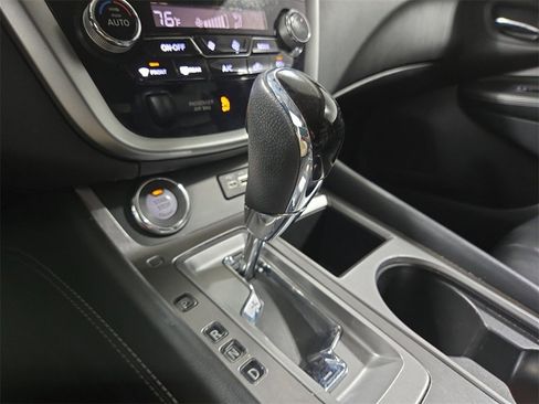 Used 2023 Nissan Murano SV image 21